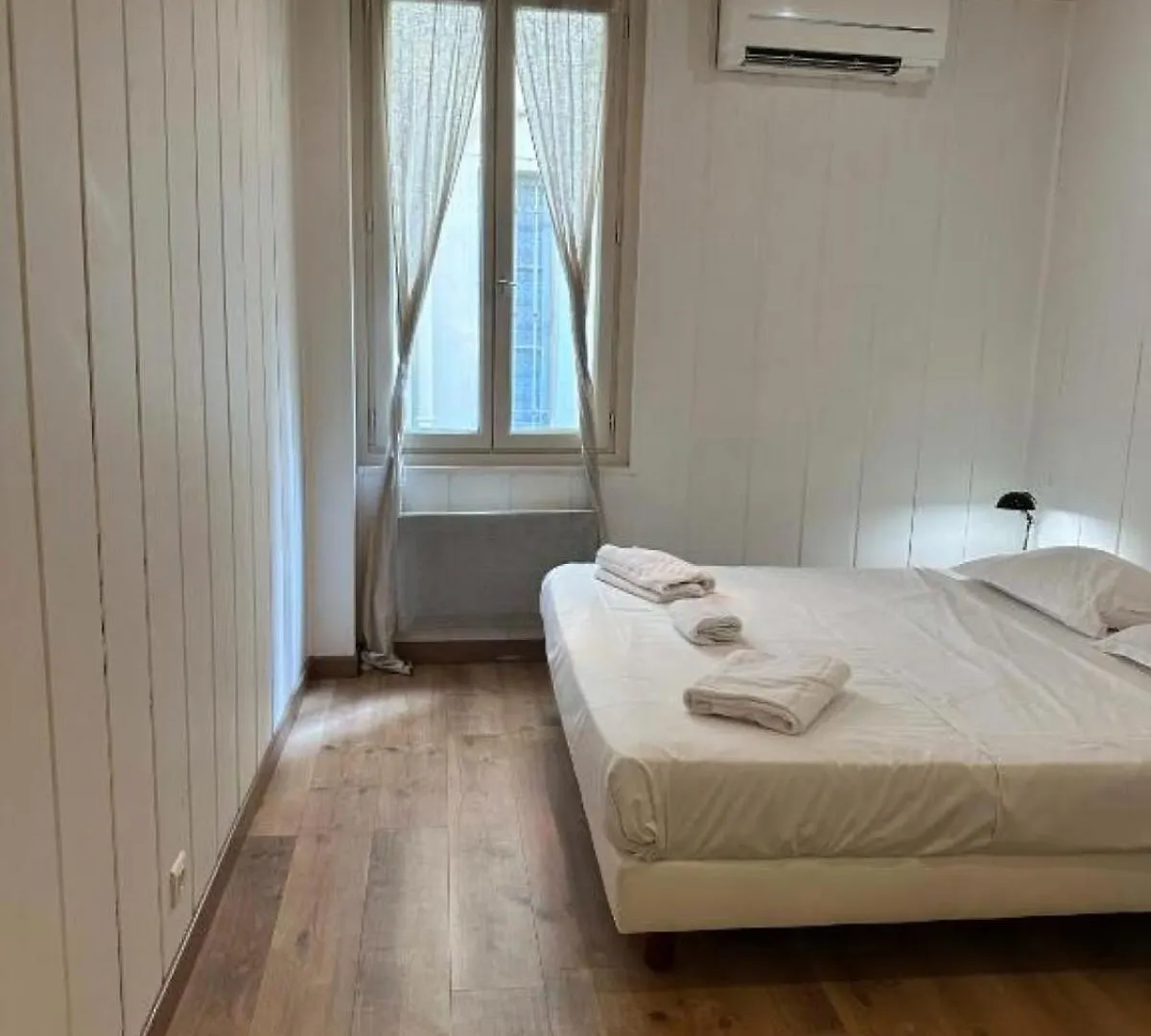 Apartmán Bosio Raoul - Central And Steps Away From The Sea Nice